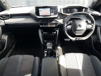 Used Peugeot 2008 2024 for sale - 79176479: Photo