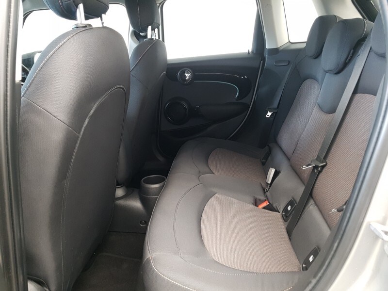 Used MINI Hatch 2023 for sale - 77762052: Photo 6