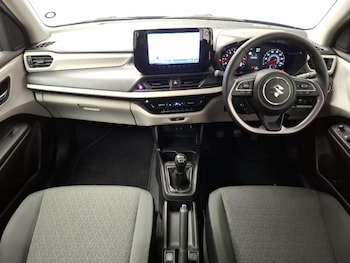 Used Suzuki Swift 2024 for sale - 76502671: Photo