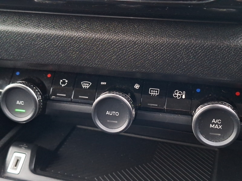 Used Citroen C4 2023 for sale - 77645125: Photo 10