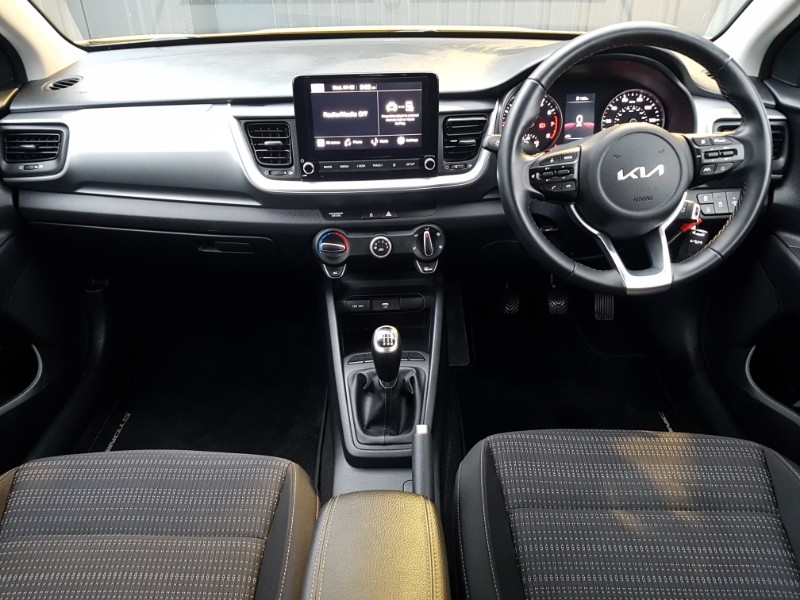 Used Kia Stonic 2023 for sale - 77563320: Photo 2