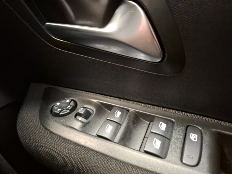 Used Peugeot 208 2024 for sale - 77790909: Photo 12