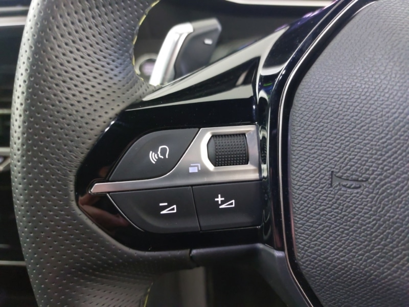 Used Peugeot 2008 2024 for sale - 77051355: Photo 12