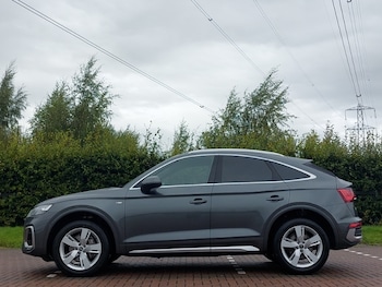 Used Audi Q5 2021 for sale - 76600282: Photo