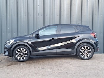 Used Renault Captur 2022 for sale - 77732136: Photo