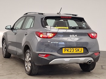 Used Kia Stonic 2023 for sale - 78808875: Photo