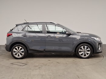 Used Kia Stonic 2023 for sale - 78808875: Photo