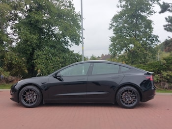 Used Tesla Model 3 2021 for sale - 76246398: Photo 4