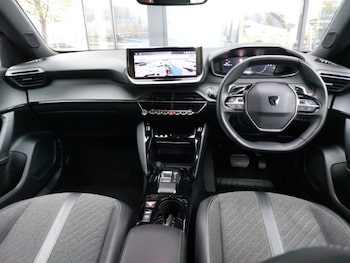 Used Peugeot 2008 2023 for sale - 76526295: Photo