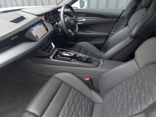 Used Audi e-tron GT 2022 for sale - 76265193: Photo 5