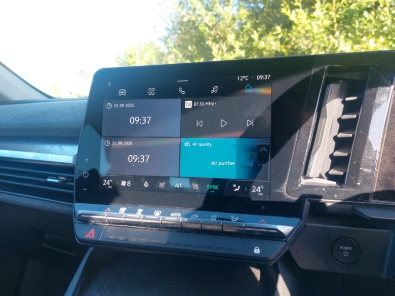 Used Renault Megane E Tech 2023 for sale - 77652726: Photo 7