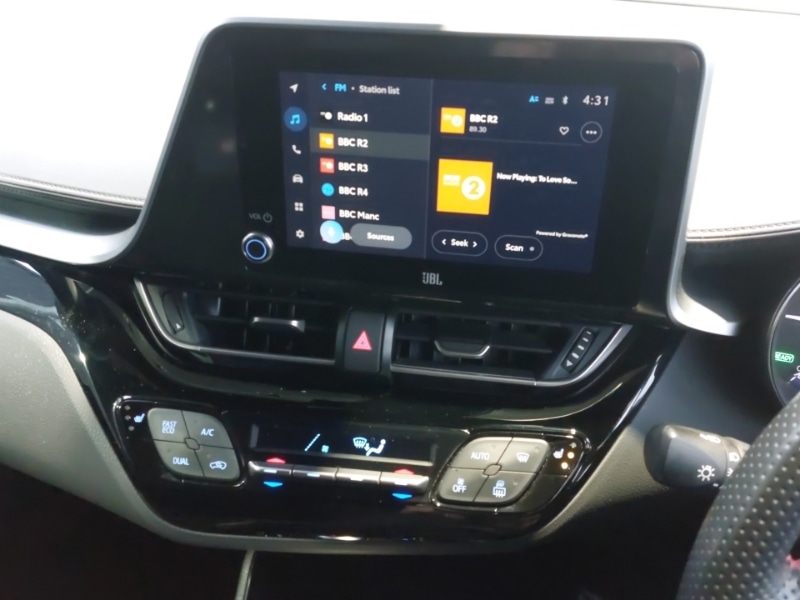 Used Toyota C-HR 2023 for sale - 77923658: Photo 12