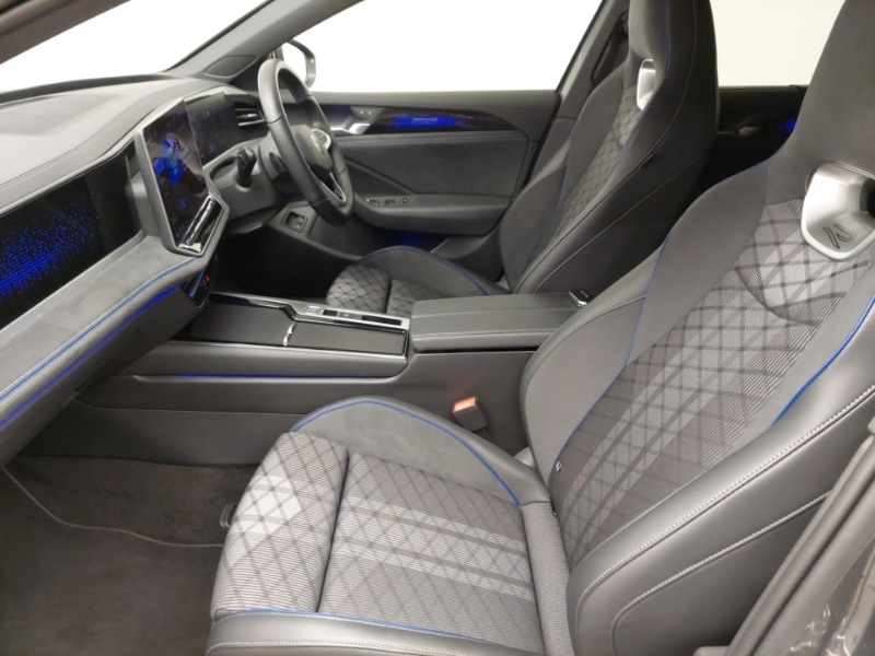 Used Volkswagen Passat 2025 for sale - 77881975: Photo 5