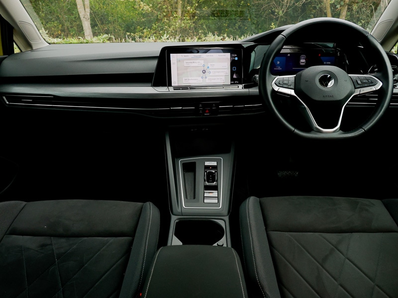 Used Volkswagen Golf 2020 for sale - 76414130: Photo 2