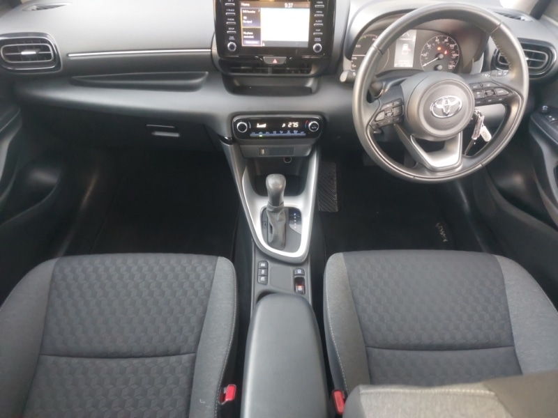 Used Toyota Yaris 2023 for sale - 76506296: Photo 2