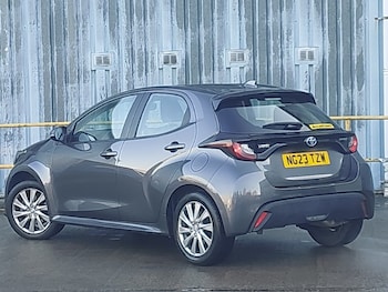 Used Toyota Yaris 2023 for sale - 76506296: Photo