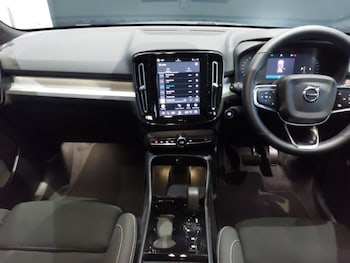 Used Volvo XC40 2025 for sale - 77019621: Photo