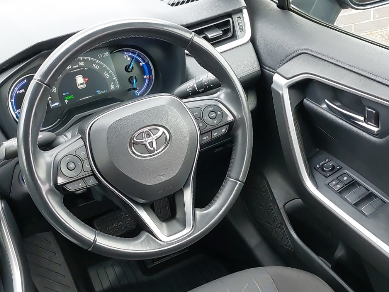 Used Toyota RAV4 2021 for sale - 77476171: Photo 10