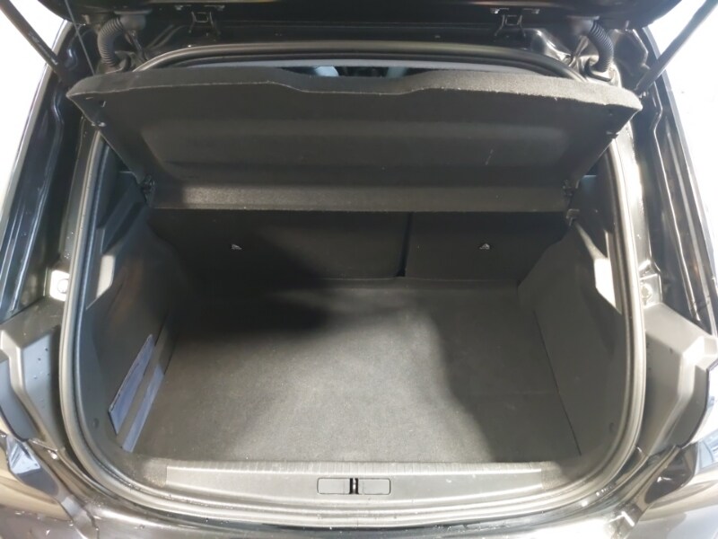 Used Peugeot 208 2020 for sale - 77832982: Photo 8