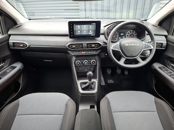 Used Dacia Sandero Stepway 2024 for sale - 79578419: Photo