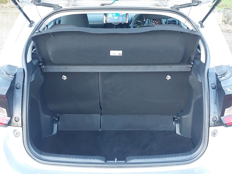 Used Mazda Mazda2 HYBRID 2024 for sale - 77073719: Photo 8