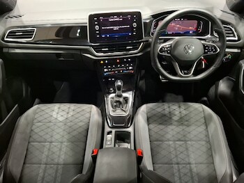 Used Volkswagen T-Roc 2022 for sale - 77702521: Photo