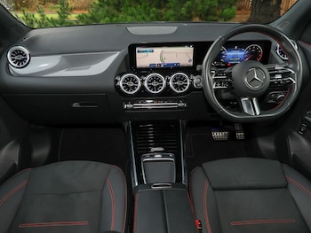 Used Mercedes-Benz GLA 2024 for sale - 77389604: Photo