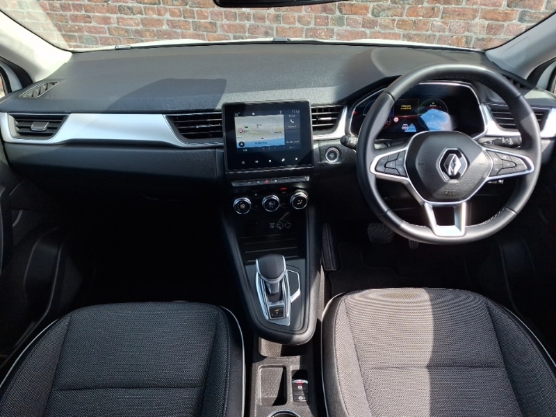 Used Renault Captur 2022 for sale - 76050832: Photo 2