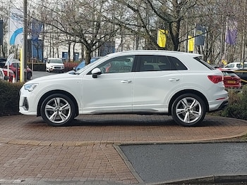 Used Audi Q3 2024 for sale - 78066443: Photo