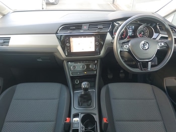 Used Volkswagen Touran 2021 for sale - 78439786: Photo