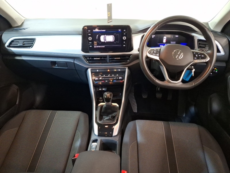 Used Volkswagen T-Roc 2024 for sale - 77184142: Photo 2