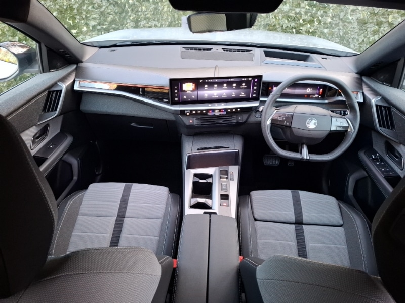 Used Vauxhall Grandland 2025 for sale - 76952030: Photo 2