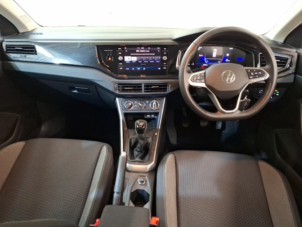 Used Volkswagen Polo 2024 for sale - 76320924: Photo 2