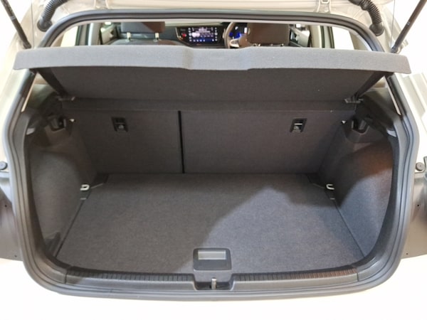 Used Volkswagen Polo 2024 for sale - 76320924: Photo 8