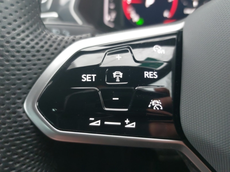 Used Volkswagen Tiguan 2023 for sale - 77992170: Photo 12