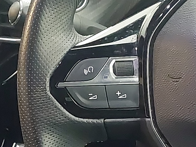 Used Peugeot 208 2022 for sale - 77740608: Photo 10