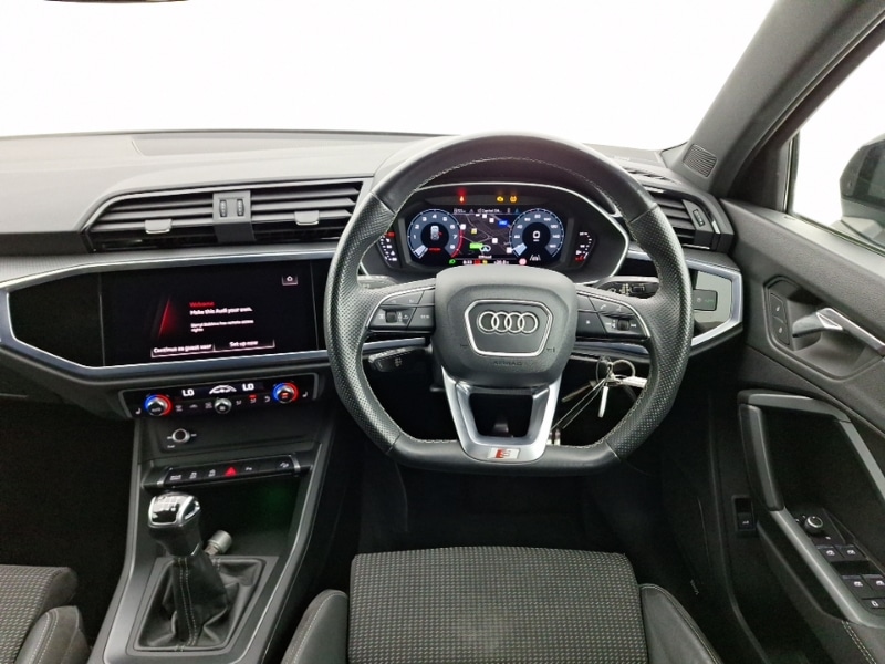 Used Audi Q3 2022 for sale - 76578759: Photo 2