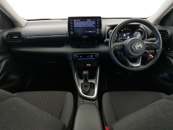 Used Toyota Yaris 2023 for sale - 79152977: Photo