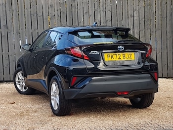 Used Toyota C-HR 2022 for sale - 76383501: Photo