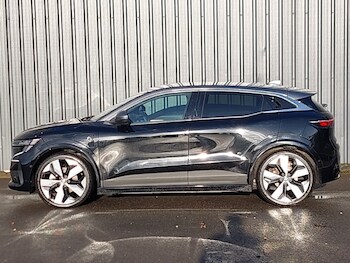 Used Renault Megane E Tech 2024 for sale - 76050123: Photo