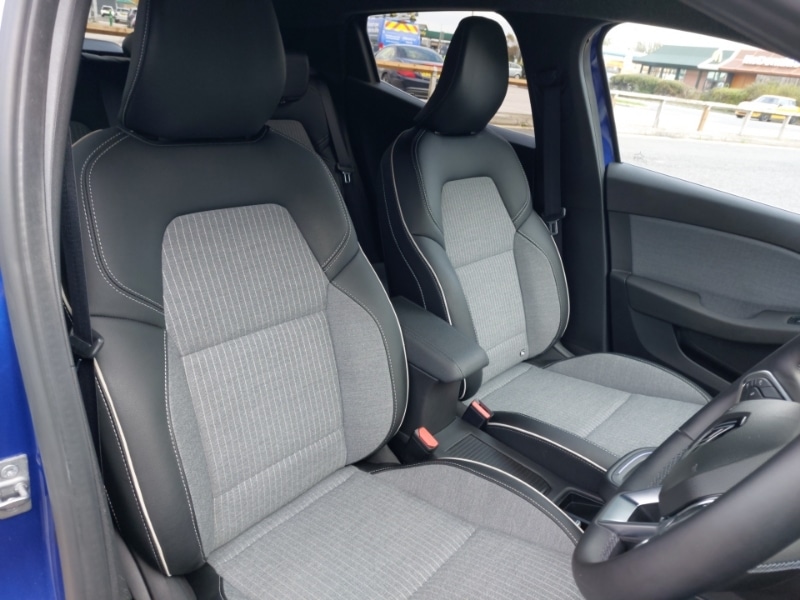 Used Renault Clio 2024 for sale - 76169318: Photo 10