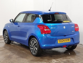 Used Suzuki Swift 2024 for sale - 77933770: Photo