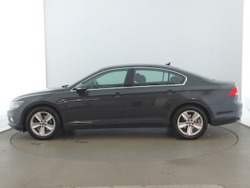 Used Volkswagen Passat 2021 for sale - 77358074: Photo