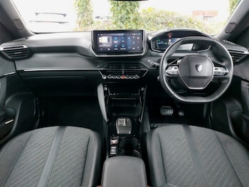 Used Peugeot 2008 2024 for sale - 78313025: Photo