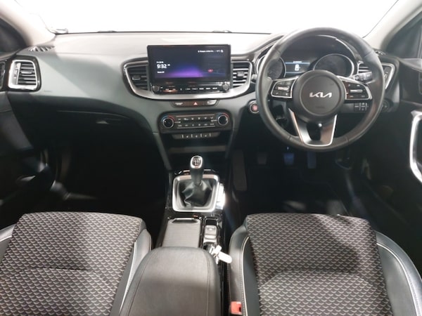 Used Kia XCeed 2022 for sale - 76301525: Photo 2