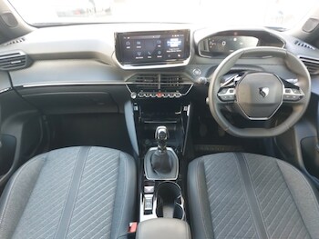 Used Peugeot 2008 2025 for sale - 79597441: Photo