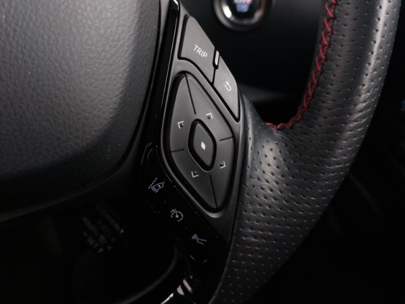 Used Toyota C-HR 2023 for sale - 77717565: Photo 12