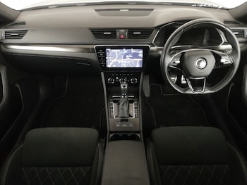 Used Skoda Superb 2024 for sale - 77949636: Photo