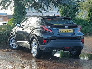 Used Toyota C-HR 2022 for sale - 76583799: Photo