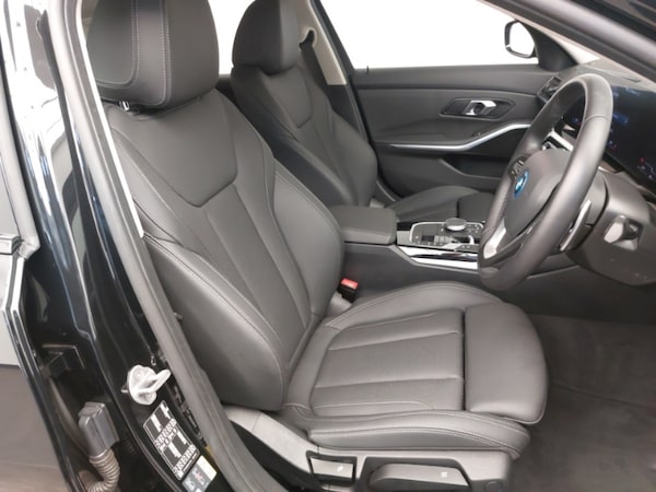 Used BMW 3 Series 2024 for sale - 76335451: Photo 11
